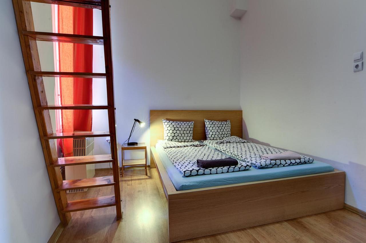 Pal'S Hostel And Apartments Budapeşte Dış mekan fotoğraf