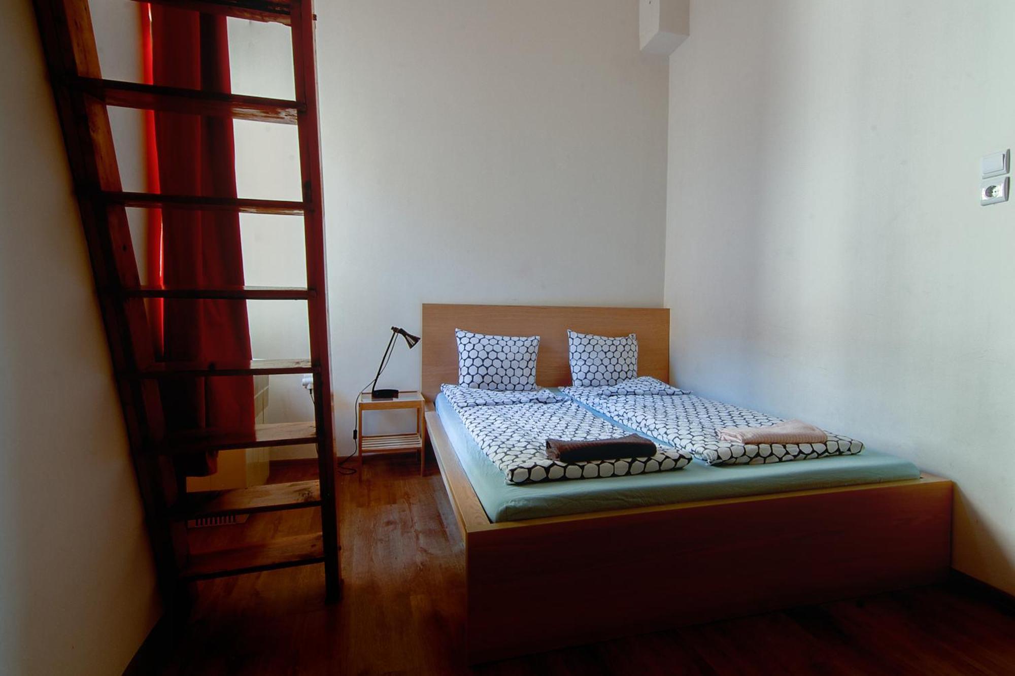 Pal'S Hostel And Apartments Budapeşte Dış mekan fotoğraf